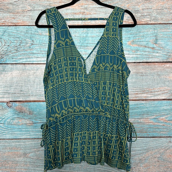 Anthropologie Pure and Good V Neck Wrap Tank Size Medium - Picture 6 of 6